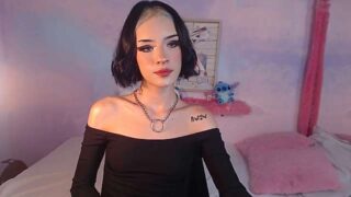 anniewalker naked stripping on cam for live sex video chat