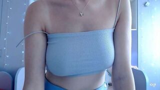 sakura_moon naked stripping on cam for live sex video chat