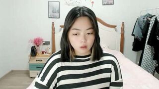AK-uu naked stripping on cam for live sex video chat