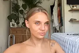 jessieamy naked strip on webcam for live sex chat