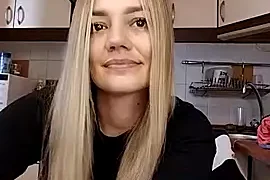 KrissSexi naked strip on webcam for live sex chat