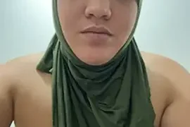 sweetmuslim01 naked strip on webcam for live sex chat
