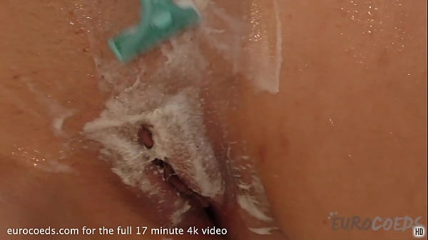 18yo tasha mustache masturbation and pussy shave in the shower