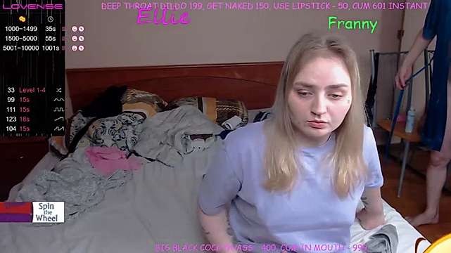 7waystoCUMm naked stripping on cam for live sex video chat