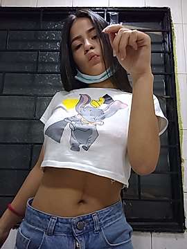 Abby-carter21 naked stripping on cam for live sex video chat