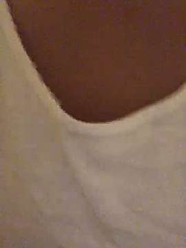 Aestheticsgirl naked stripping on cam for live sex video chat