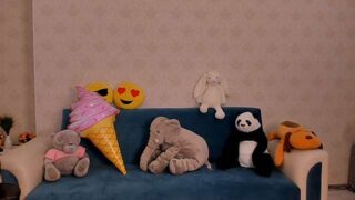 Aimeecute naked stripping on cam for live sex video chat