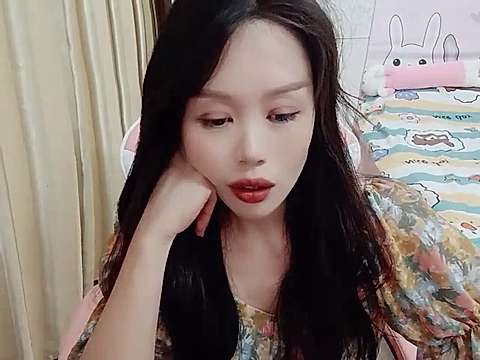 AletheaBaby naked stripping on cam for live sex video chat