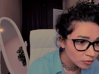 Alex-Amber nude on cam – live sex chat