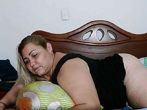 alexa_243 naked stripping on cam for live sex video chat