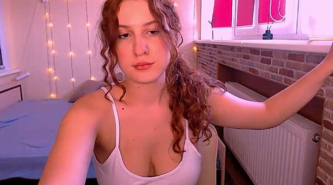 AlexaHensley naked stripping on cam for live sex video chat