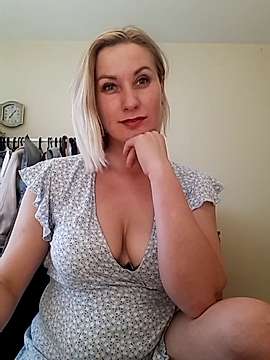 Alexpretty naked stripping on cam for live sex video chat