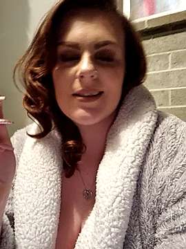aliah_babyxo naked stripping on cam for live sex video chat
