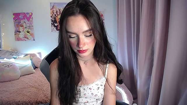 AliceBeautyQueen naked stripping on cam for live sex video chat