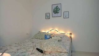 Alicee_5 naked stripping on cam for live sex video chat