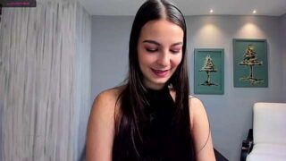 AliciaBliss naked stripping on cam for live sex video chat