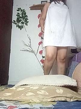 Aliciaparker_ naked stripping on cam for live sex video chat