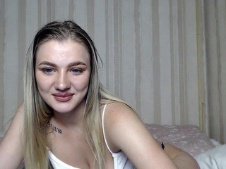 Alison, ? nude on cam – live sex chat