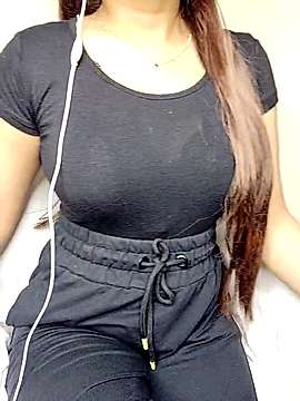 aliyaah_singh naked stripping on cam for live sex video chat