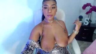 alliceapreston_ naked stripping on cam for live sex video chat