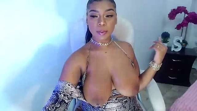 alliceapreston_ naked stripping on cam for live sex video chat