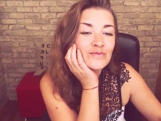 Anamills nude on cam – live sex chat