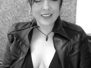 AndreaCastillo nude on cam – live sex chat