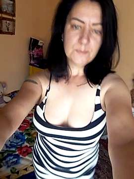 Anetta010 naked stripping on cam for live sex video chat