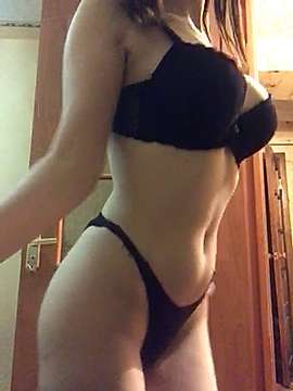 Anisto_Peach naked stripping on cam for live sex video chat