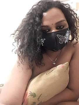 aqsaa_malik naked stripping on cam for live sex video chat