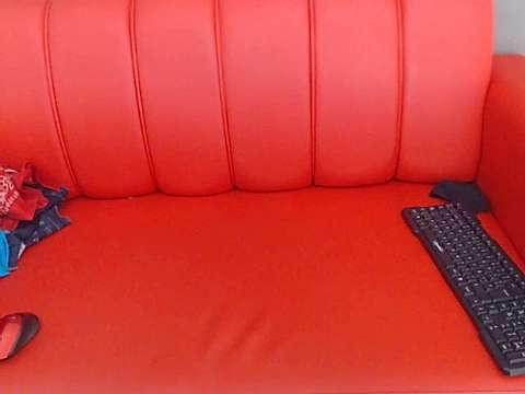 ari_pervert4u naked stripping on cam for live sex video chat