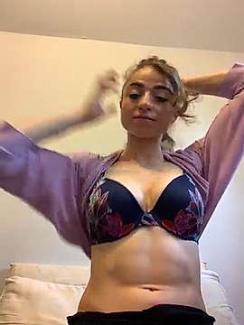 BadLilJewishGirl naked stripping on cam for live sex video chat