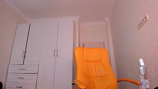 bae_suz naked stripping on cam for live sex video chat