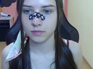 BellaGreeny nude on cam – live sex chat