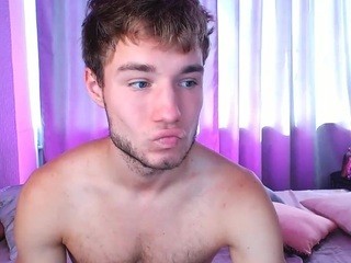 BobbyBell nude on cam – live sex chat