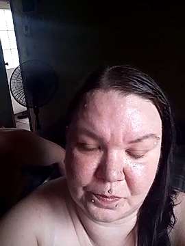 Brooklyn03@xh naked stripping on cam for live sex video chat