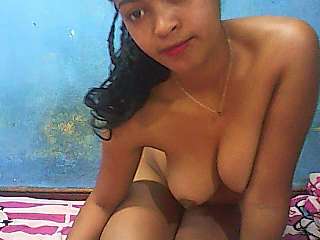Bryannyah naked stripping on cam for live sex video chat