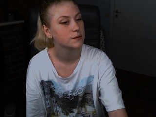 Butterflu nude on cam – live sex chat