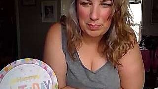 Canadian_BBW naked stripping on cam for live sex video chat