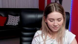 Carly_Moone naked stripping on cam for live sex video chat