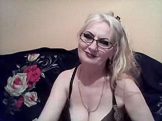 CarlyTreat naked stripping on cam for live sex video chat