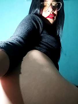 cat_sweet naked stripping on cam for live sex video chat