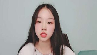 ChelsieBaby naked stripping on cam for live sex video chat