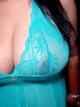 Chocolaty_chuski naked stripping on cam for live sex video chat