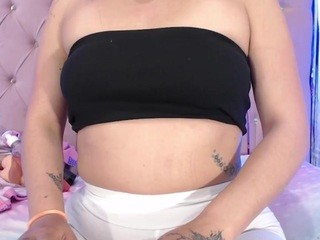 Christie-phillips nude on cam – live sex chat
