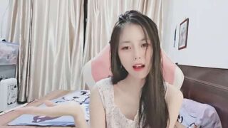 CNAlissa naked stripping on cam for live sex video chat