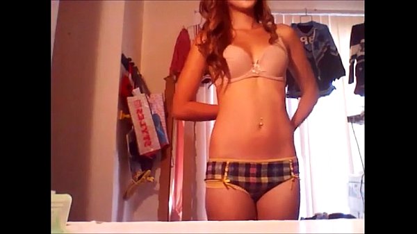 cute teen fingering her pussy for cam – camgirlsroom.com