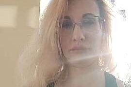 DahliaJamm naked stripping on cam for live sex video chat