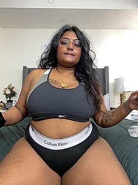 DaisyRai naked stripping on cam for live sex video chat