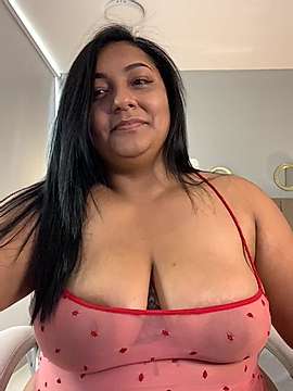 DaniielleRogg naked stripping on cam for live sex video chat